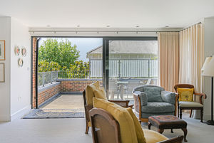 Reception room- click for photo gallery